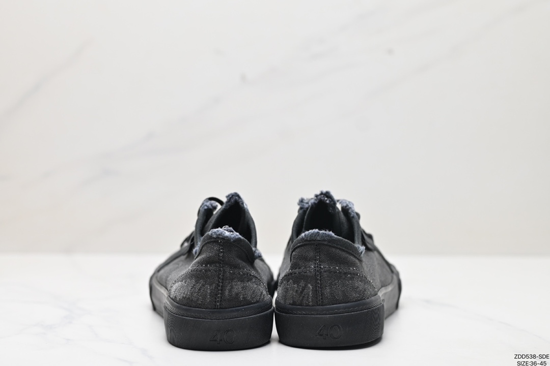 Balenciaga Low Shoes